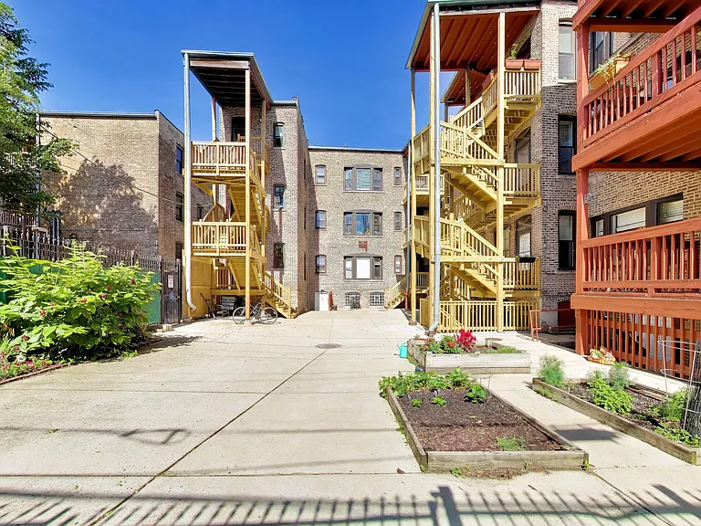 3149 W Lyndale St #2 — Photo 26