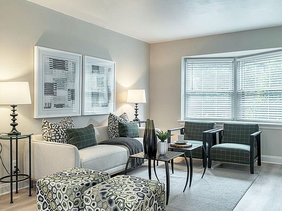 2nd image of 35 Topton Way APT 1E