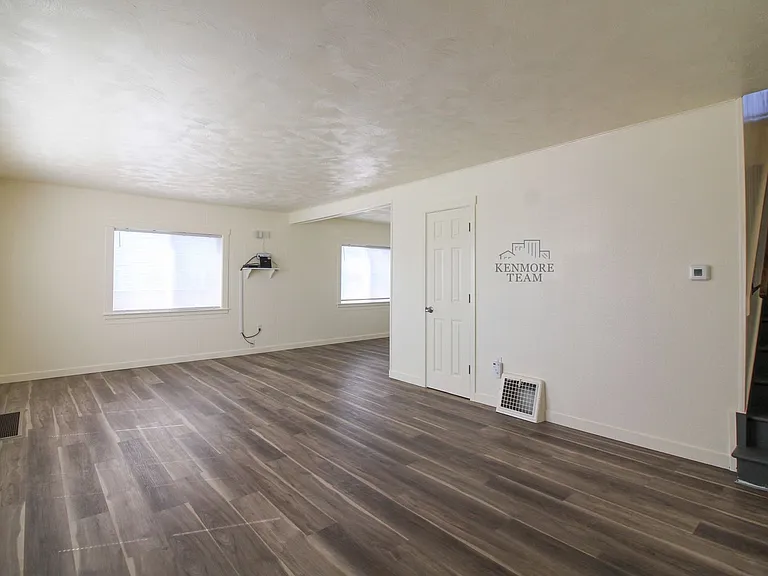 706 Benham St — Photo 6