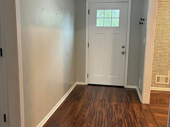 3rd image of 2904 Petty Jay Rd