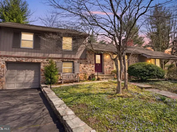 143 Pinehill Rd, Feasterville Trevose, PA 19053