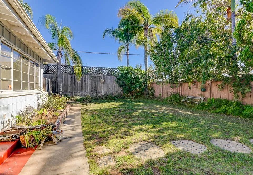1st image of 4752 Mount La Platta Dr