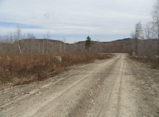 25 Ridgeview Rd, Harrison, ME 04040