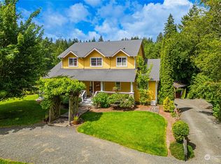 11301 Ogle Rd NE, Poulsbo, WA 98370