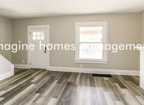 3rd image of 608 Hanford St