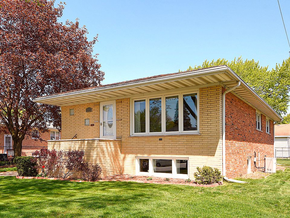 1st image of 6144 W 91st St
