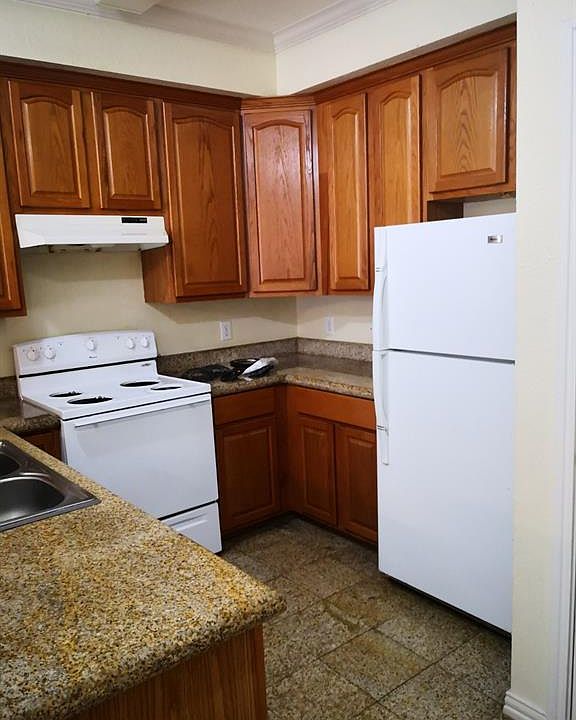 1st image of 9400 Bellaire Blvd Unit 306