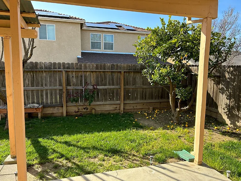343 Chestnut St — Photo 11