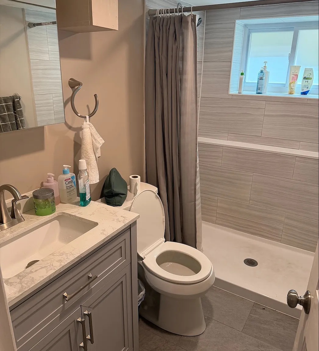 1 bed, 900 sqft, $2,200 — Photo 3