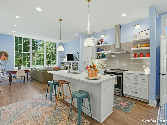 3rd image of 156 W 11th St Suite 102
