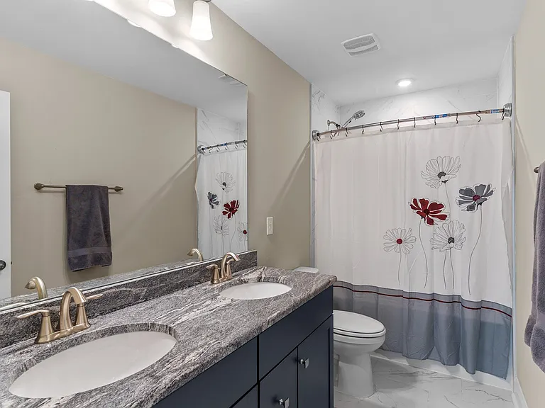 Upstairs Guest Bath