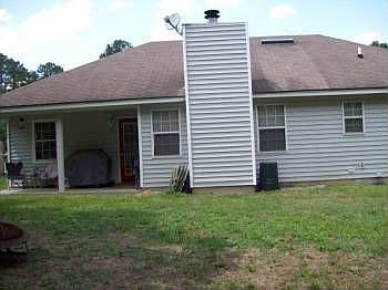 4th image of 925 Pine Cone Cir