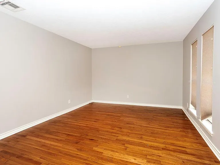 8323 Forest Ridge Rd — Photo 7