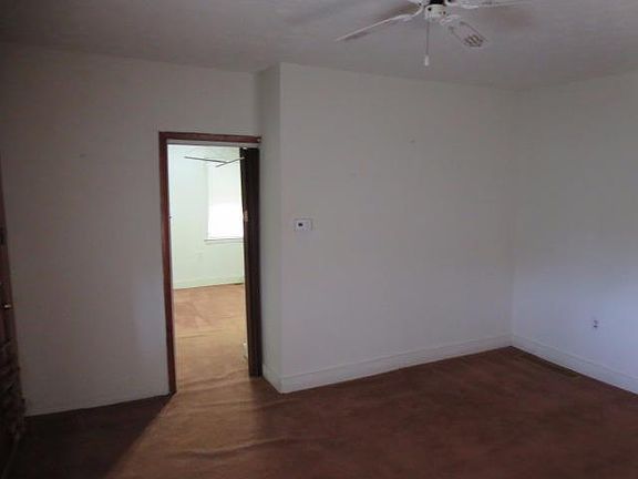 4th image of 4173 Willow Ln