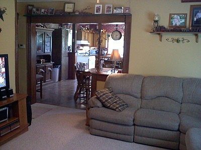 4th image of 267 County Road 1600e