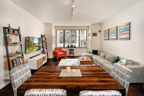 Rented by Compass | media 13