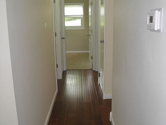 4th image of 3611 W Race St