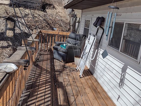 3rd image of 234 Desoto St