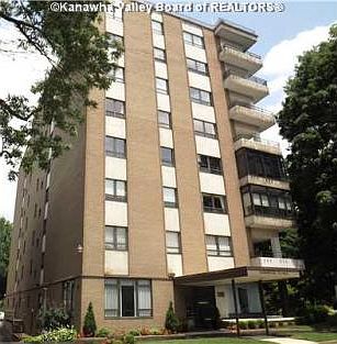 1st image of 1578 Kanawha Blvd E