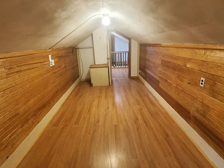 Johnson Duplex — Photo 15