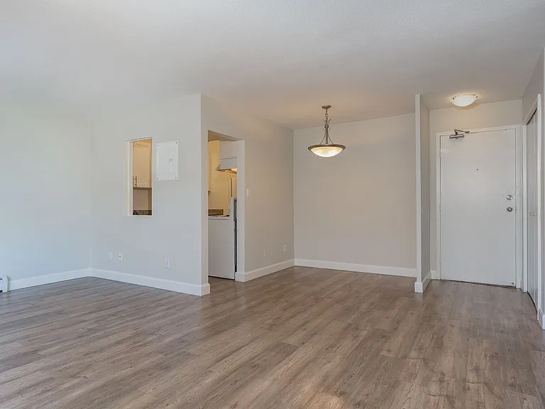 225 Capel St — Photo 8