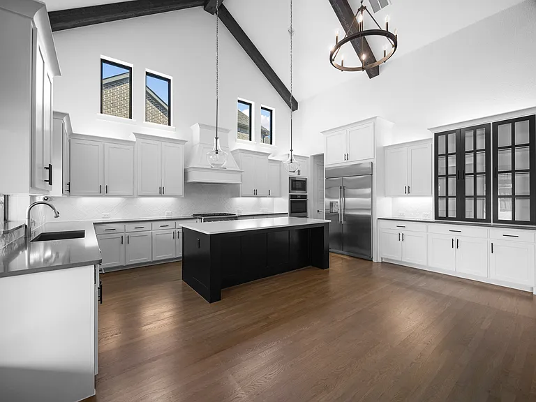 1611 Cottonwood Trl — Photo 10