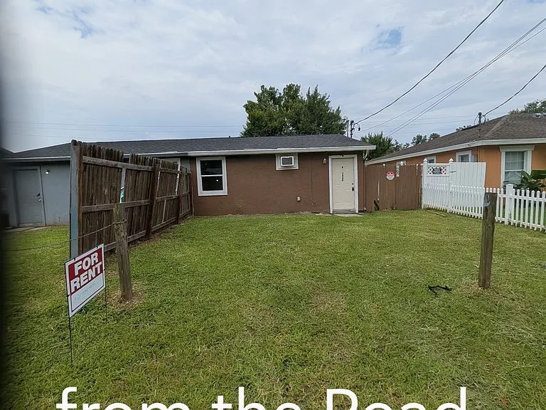 2809 Anthony St #1 — Photo 8