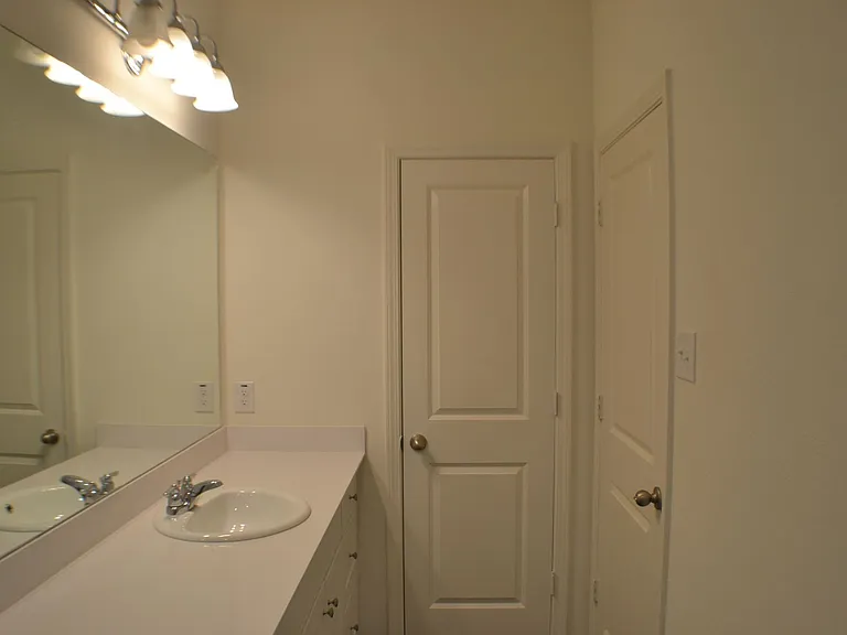 6417 Bishop Dr — Photo 10