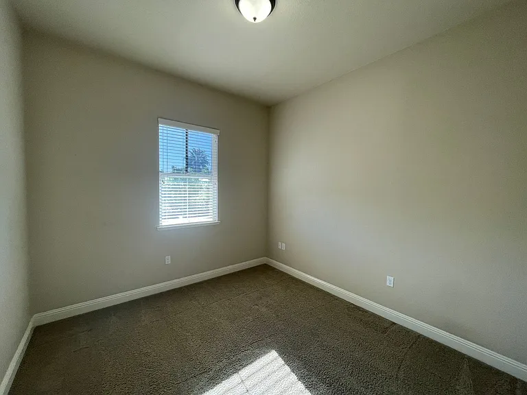 333 Wagon Wheel Dr — Photo 14