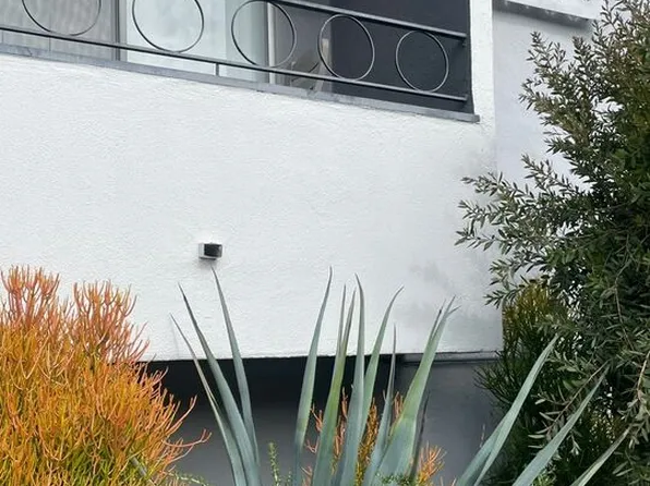 1400 N Fairfax Ave, Los Angeles, CA 90046