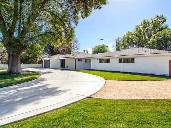 22548 Victory Blvd, Woodland Hills, CA 91367