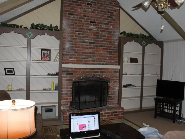 2104 E 144th Ter, Olathe, KS 66062