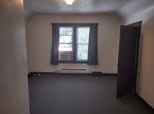 1006 1/2 S 4th Ave #2, Sioux Falls, SD 57105