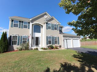 333 Spring Branch Ct, Purcellville, VA 20132