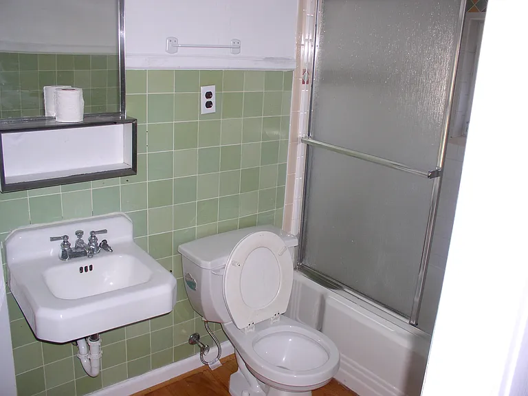1511.5 Wood Ave #1 — Photo 7