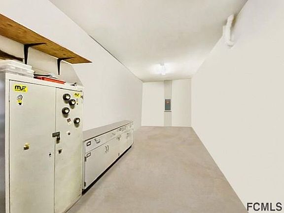 4th image of 16 Shady Ln N