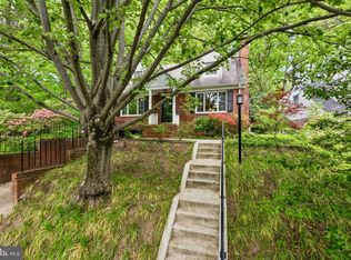 4260 25th St N, Arlington, VA 22207