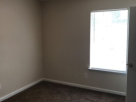 5th image of 4868 Ardsley Dr