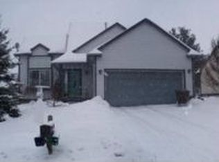 301 Winding River Dr, Williamston, MI 48895