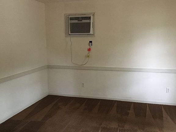 2nd image of 512 Arrington Ave