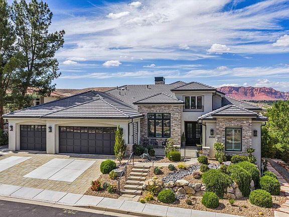2nd image of 2608 W Canyon Ridge Rd