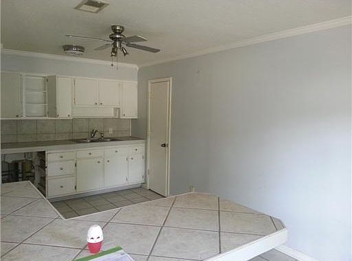 2nd image of 2610 Merrywood Cres