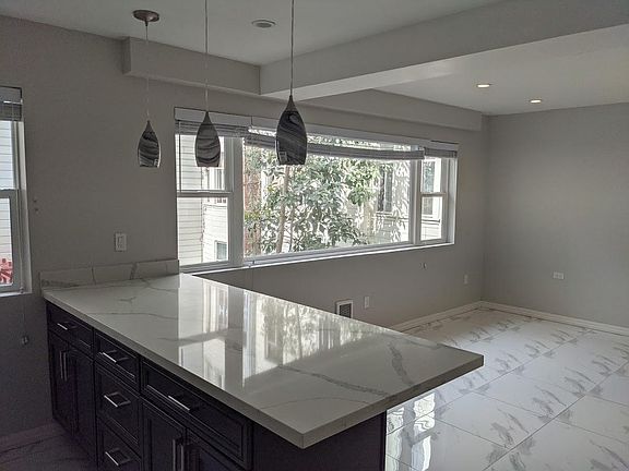 3rd image of 8-1251 Hyde St #8