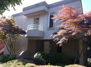 341 W Olympic Pl APT 3, Seattle, WA 98119