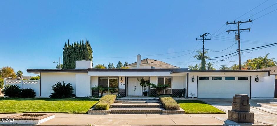 1st image of 1094 Warwick Ave