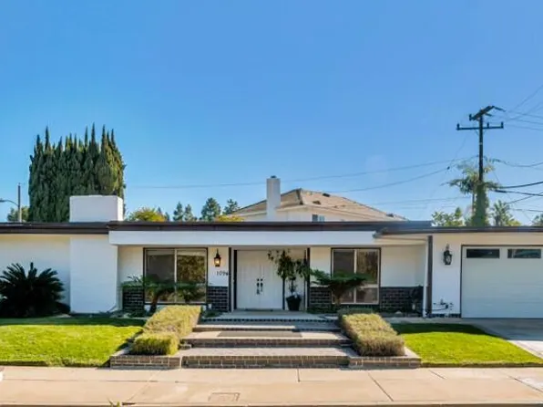1094 Warwick Ave, Thousand Oaks, CA 91360