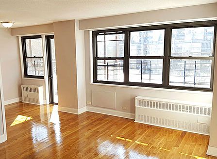 5th image of 2010 Bruckner Blvd APT 4B