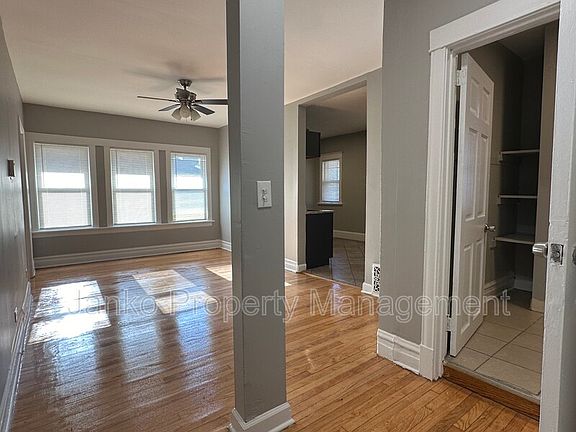 4th image of 856 N Mayfield Ave APT 2S