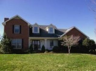 1025 Flint Dr, Hendersonville, TN 37075