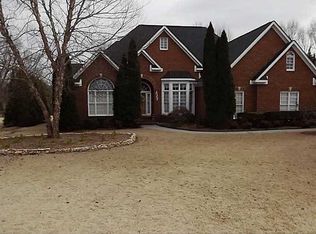 132 Wexford Dr NE, Calhoun, GA 30701